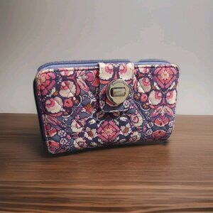 VERA BRADLEY RFID TURNLOCK WALLET‎ MAGENTA MEDALLIONS Rare